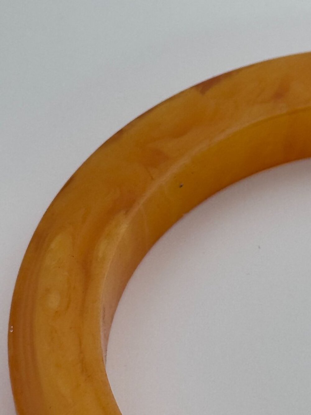 Bakelite Bangle Bracelet Vintage 1940s Marbled Amber Butterscotch Yellow Jewelry - Picture 8 of 11